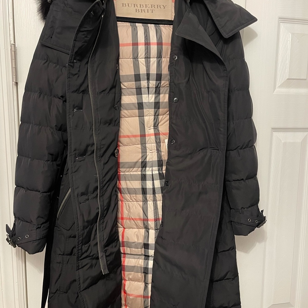 Burberry Britt Puffer Coat.  100% Authentic.  Size Medium.  Good condition.